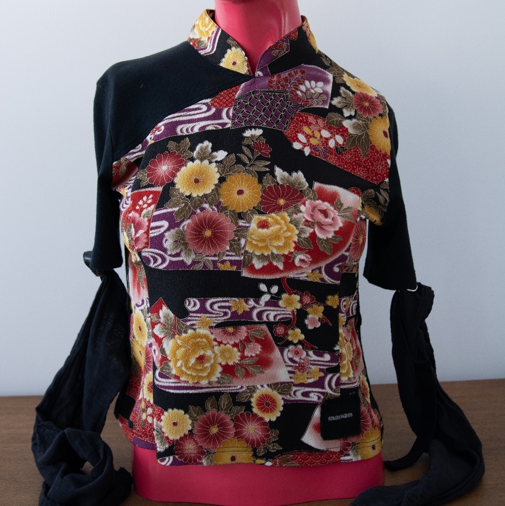 Maxicimam Top with Detachable Sleeves